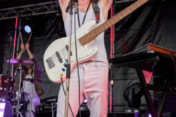 Val Que Dalle, Concert
