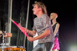 Val Que Dalle, Concert