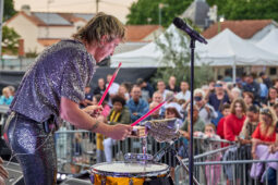 Public, Val Que Dalle, Concert