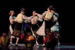 Folklore, Moldavie, Juventa (Moldavie), Spectacle