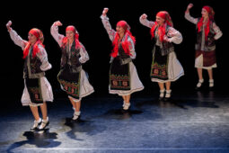 Folklore, Moldavie, Juventa (Moldavie), Spectacle