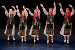 Folklore, Moldavie, Juventa (Moldavie), Spectacle