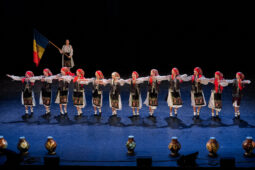 Folklore, Moldavie, Juventa (Moldavie), Spectacle