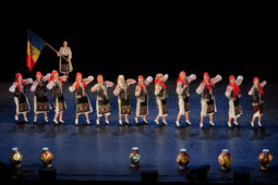 Folklore, Moldavie, Juventa (Moldavie), Spectacle