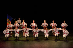 Folklore, Moldavie, Juventa (Moldavie), Spectacle