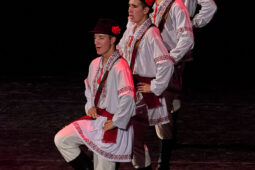 Folklore, Moldavie, Juventa (Moldavie), Spectacle
