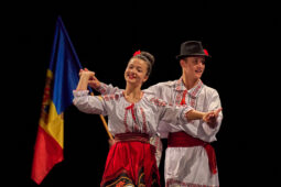 Folklore, Moldavie, Juventa (Moldavie), Spectacle