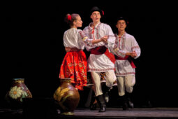 Folklore, Moldavie, Juventa (Moldavie), Spectacle