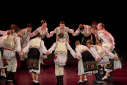 Folklore, Moldavie, Juventa (Moldavie), Spectacle