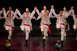 Folklore, Moldavie, Juventa (Moldavie), Spectacle