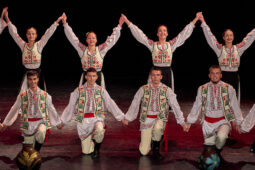Folklore, Moldavie, Juventa (Moldavie), Spectacle