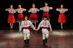 Folklore, Moldavie, Juventa (Moldavie), Spectacle