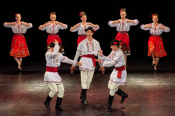 Folklore, Moldavie, Juventa (Moldavie), Spectacle