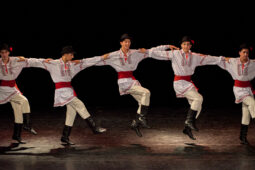 Folklore, Moldavie, Juventa (Moldavie), Spectacle