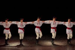 Folklore, Moldavie, Juventa (Moldavie), Spectacle