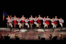 Folklore, Moldavie, Juventa (Moldavie), Spectacle