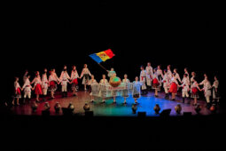 Folklore, Moldavie, Juventa (Moldavie), Spectacle