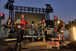 Bonne Nuit, Concert