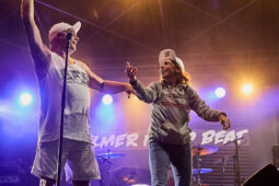 Concert, Elmer Food Beat, Public
