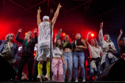 Concert, Elmer Food Beat, Public