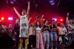 Concert, Elmer Food Beat, Public