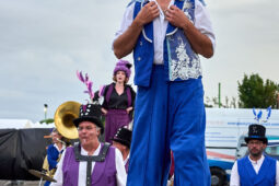 Concert, Fanfare Chik and Chok