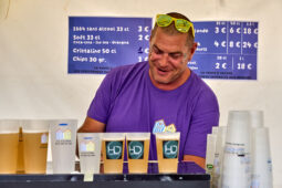 Bénévole, Festival
