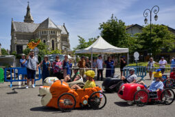 Voiture à pédales, Course, Personnage, Véronique Allainmat, Maxime Leroux Rondineau, Tigrou (26), Jurassic (18), Bip-bip (98), Sous-marin de Tintin (140), Orientation, Paysage