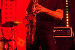 Concert, La Ruda, Orientation, Portrait