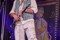 Concert, Les P'tits fils de Jeanine, Orientation, Portrait