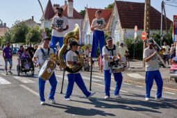 Concert, Fanfare Chik and Chok, Orientation, Paysage, Public, Festival, Personnage, Marlene Savary, Noemie Viaud