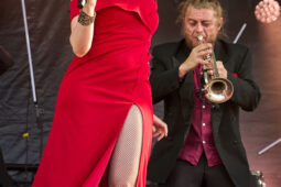 Concert, Tarmac Rodéo, Orientation, Portrait